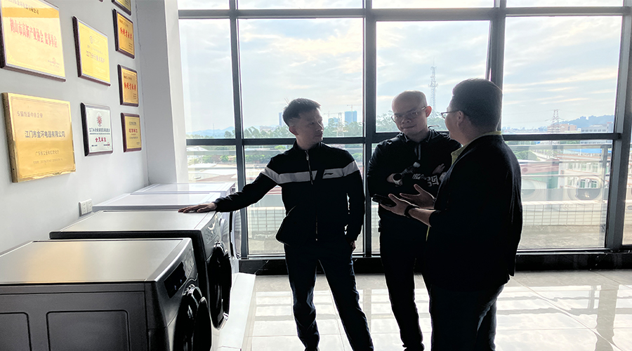 廣交會熱度延續(xù)，金環(huán)電器再迎考察團(tuán)