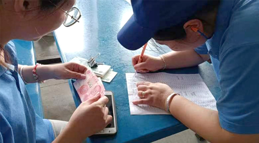 情系職工！金環(huán)電器為員工發(fā)放中秋暖心福利