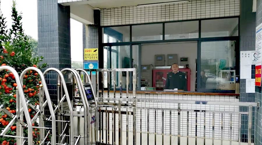 擔(dān)當(dāng)與責(zé)任！金環(huán)電器保安春節(jié)堅(jiān)守崗位